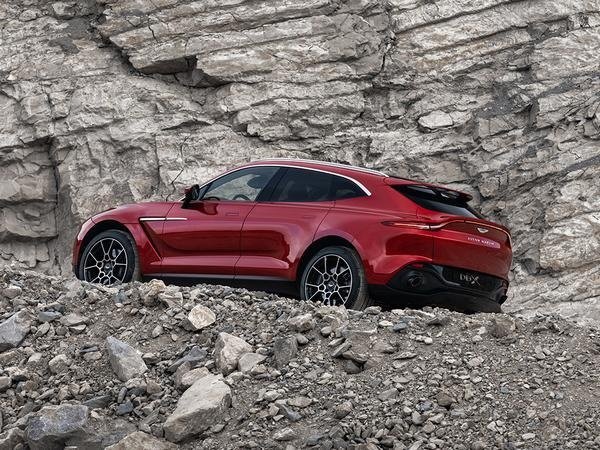 阿斯顿 马丁 Aston Martin 表示 它有足够的amg V8发动机供应给他们所有的汽车